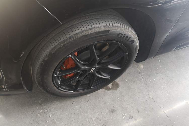 Used IM LS6 2026 Model Range-Extending 66 Max+ Left Front Wheel Hub