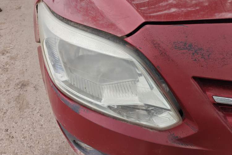 Used CHANGAN Alsvin V3 2012 1.3L Manual Comfort Version China IV Standard Right Front Headlight