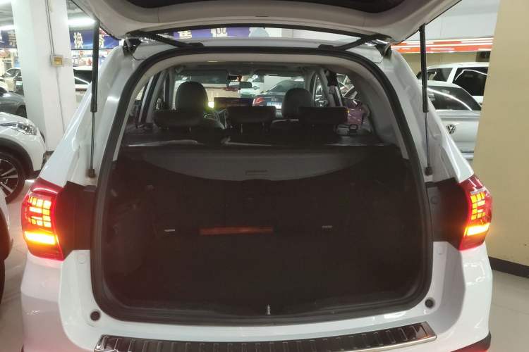 Used Haval H6 2015 Sport Edition 1.5T Automatic Two-Wheel Drive Luxury Model
