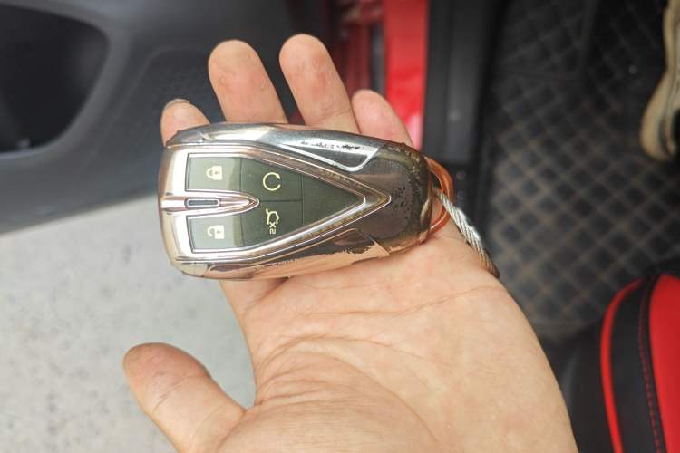 Used CHANGAN OSHAN X5 2021 1.5T DCT Prestige Edition Vehicle Key