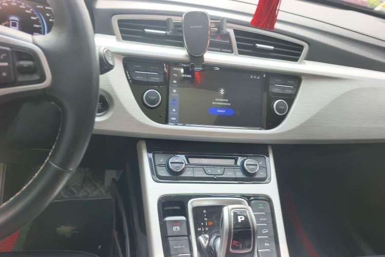 Used Geely Auto Emgrand X7 Sport 2020 1.8TD DCT Two-Wheel Drive Smart Connect 4G-Enabled Version