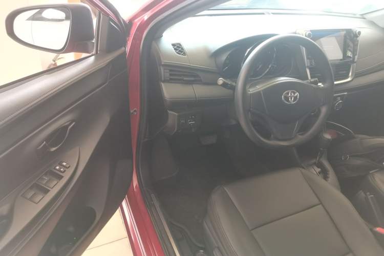 Used Toyota YARiS L Zhi Xuan 2016 Revised 1.5E CVT Charming Edition
