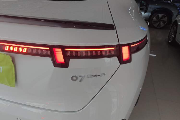 Used Lynk & Co 07 2024 EM-P 126 Long-Range Intelligent Driving Ultra