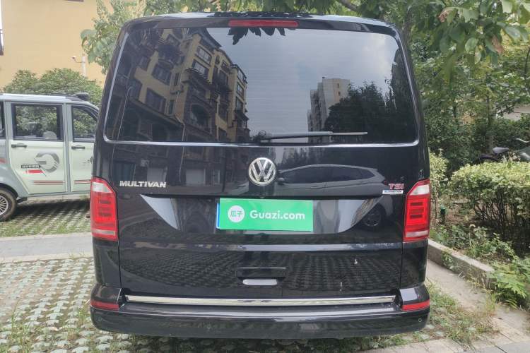 Used Volkswagen Multivan 2016 2.0 TSI Two-Wheel Drive Luxury Edition 7 Seats
