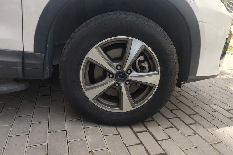 Used Haval H6 Coupe 2018 Blue Label 1.5T Automatic Two-Wheel Drive Luxury Model Right Front Wheel Hub