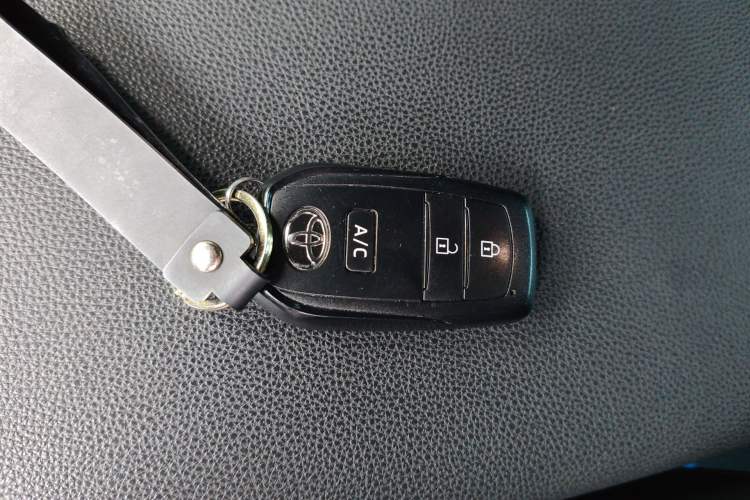 Used Toyota FAW bZ4X 2022 Two-Wheel-Drive Long-Range JOY Edition Vehicle Key