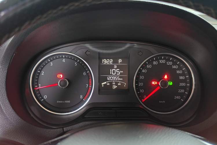 Used Volkswagen Polo 2014 1.6L Cross Polo Automatic