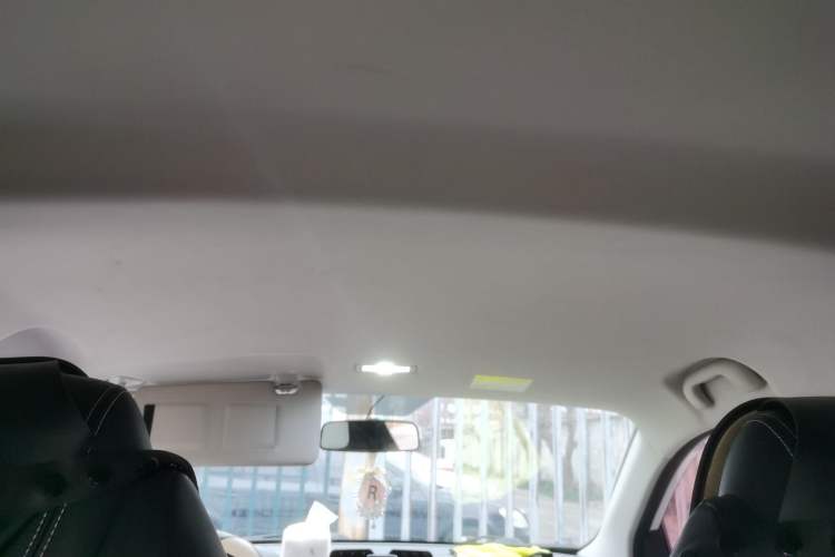 Used Roewe Clever 2022 311km QiQi BoBo Edition Headliner