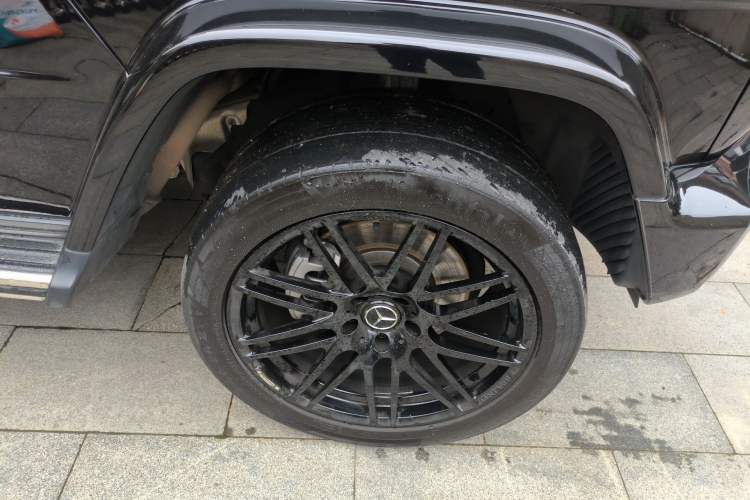 Used Mercedes-Benz G-Class 2022 G 500 Right Front Wheel Hub