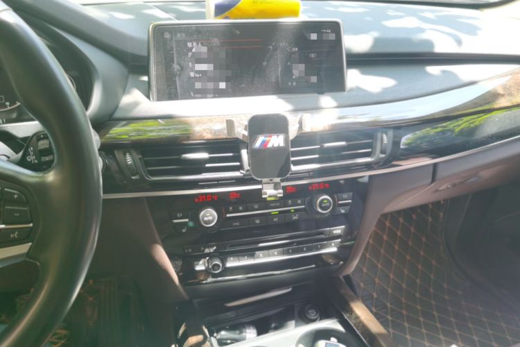 Used BMW X5 2017 xDrive28i Audio And AC Panel