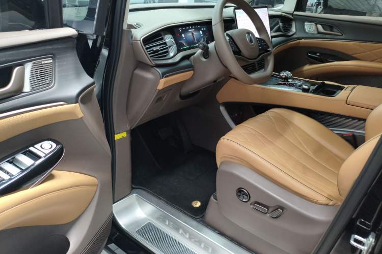 Used Denza D9 2022 DM-i 970 Four-Wheel Drive Prestige Model