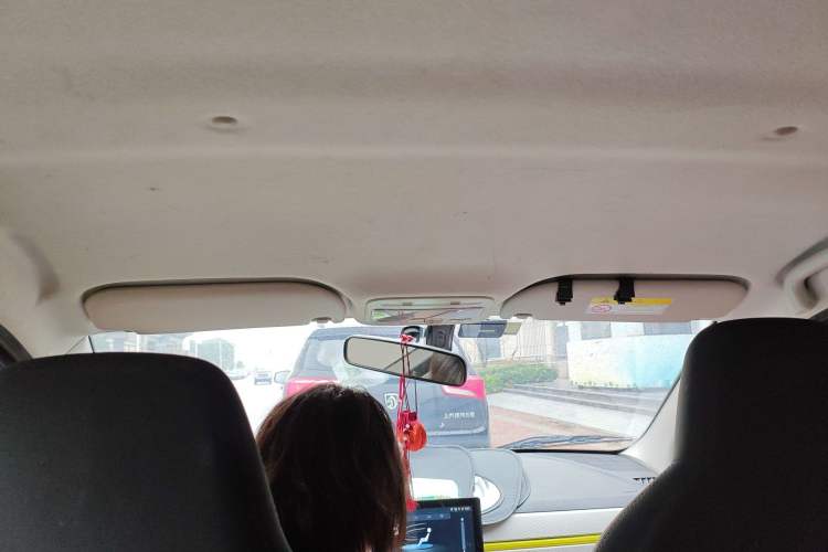 Used SOL E10X 2021 302 km Range Fashion Edition 30.2 kWh