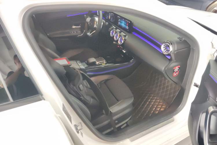 Used Mercedes-Benz A-Class 2021 A 200 L Sport Sedan Fashion Model