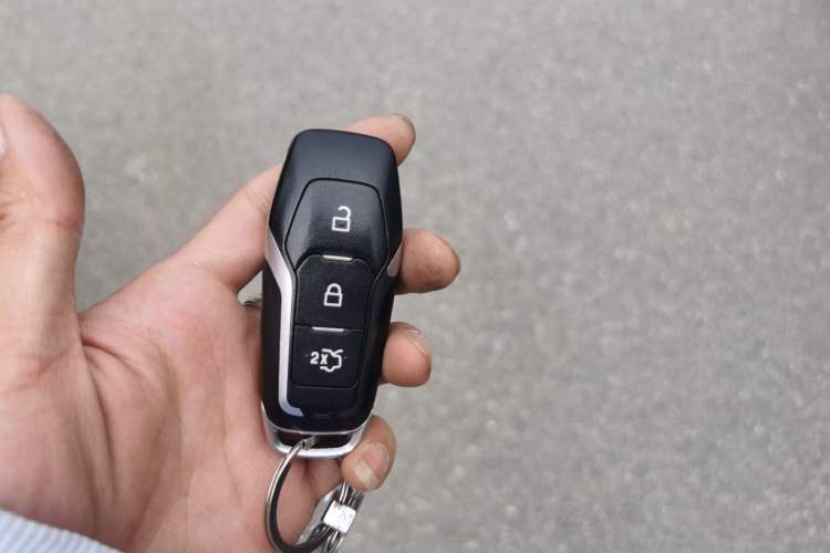 Used Ford Edge 2016 EcoBoost 245 Four-Wheel Drive Titanium 7-Seater