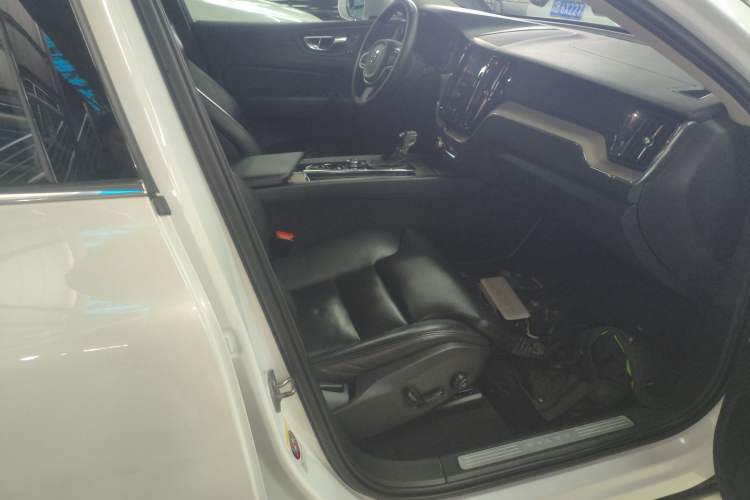 Used Volvo XC60 2019 T5 4x4 Zhiya Luxury Edition China V Standard
