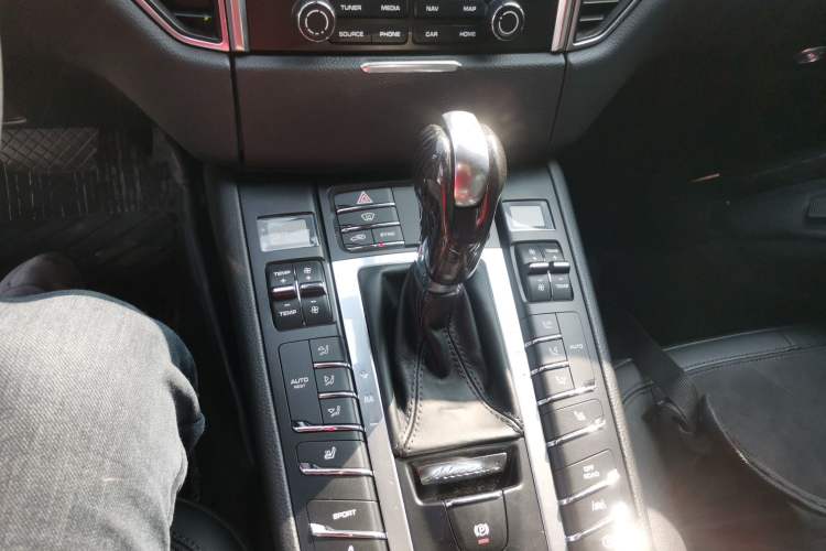 Used Porsche Macan 2017 Macan 2.0T