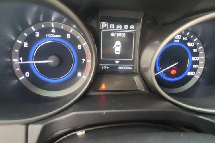 Used CHANGAN CS35 2017 1.6L Automatic Prestige Model Odometer Close Up