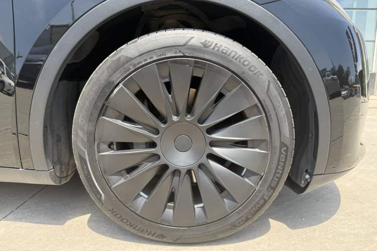 Used Tesla Model Y 2022 Rear-Wheel-Drive Version