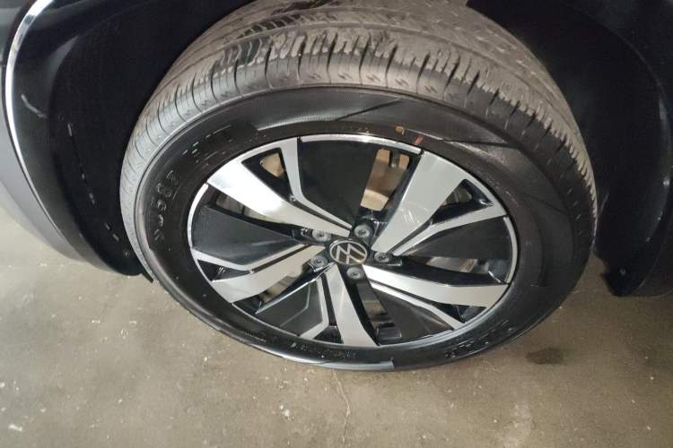 Used Volkswagen Tayron GTE Plug-in Hybrid 2022 1.4T Luxury Edition Left Front Wheel Hub