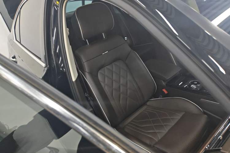 Used Volkswagen Phideon 2021 380TSI Prestige Edition
