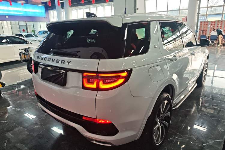 Used Land Rover Discovery Sport 2022 249 PS R-Dynamic HSE Luxury Custom Edition 7 Seats Rear Right 45 Deg