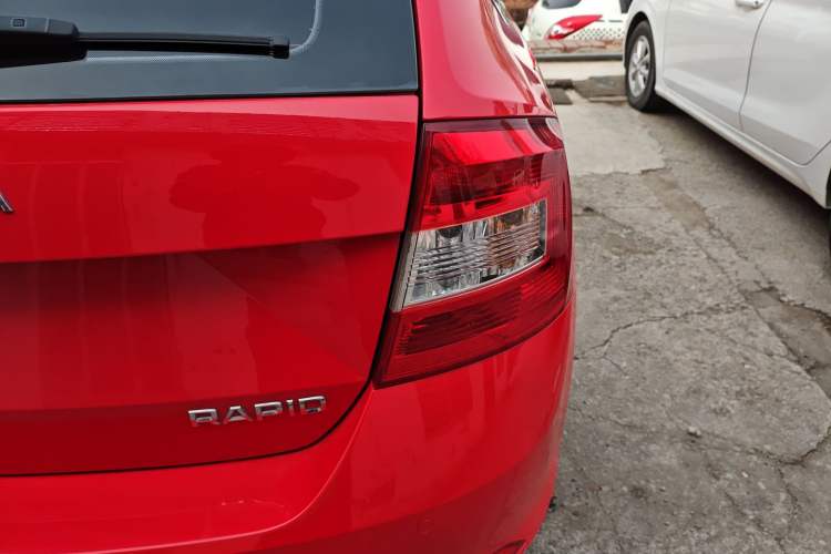 Used Skoda Rapid Spaceback 2019 1.5L Automatic Comfort Edition