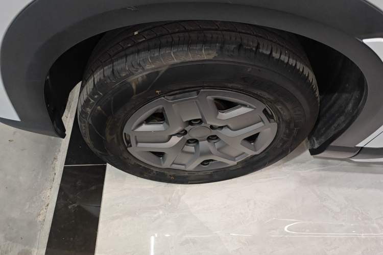 Used BYD Yuan UP 2024 401 km Active Version Exterior 4
