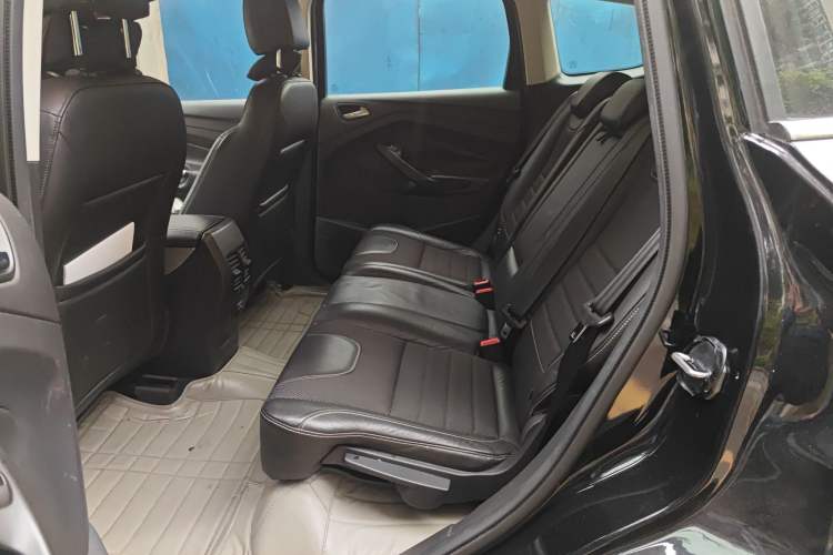 Used Ford Kuga 2013 1.6L GTDi Two-Wheel-Drive Trend Model