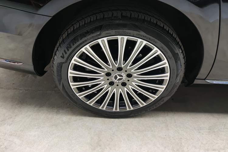 Used Mercedes-Benz E-Class 2018 Facelifted E 300 L Stylish Version