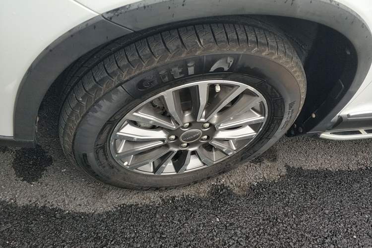 Used Haval H6 2015 Sport Edition 1.5T Automatic Two-Wheel Drive Luxury Model
