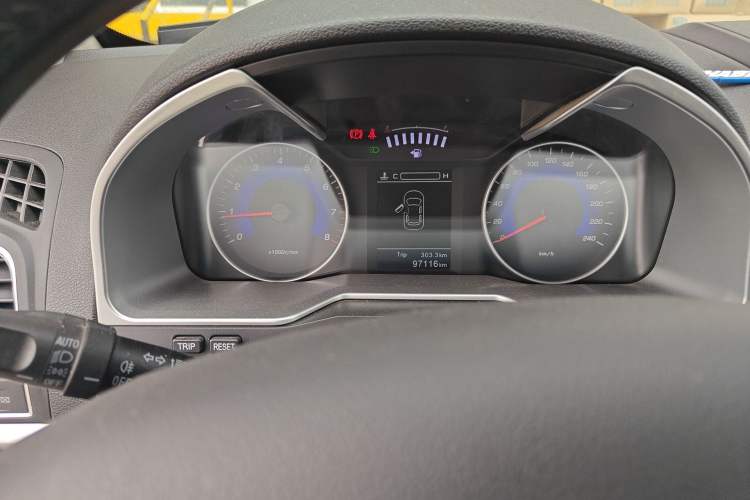 Used Geely Auto Emgrand 2016 Sedan 1.5L Manual Upward Edition Instrument Cluster