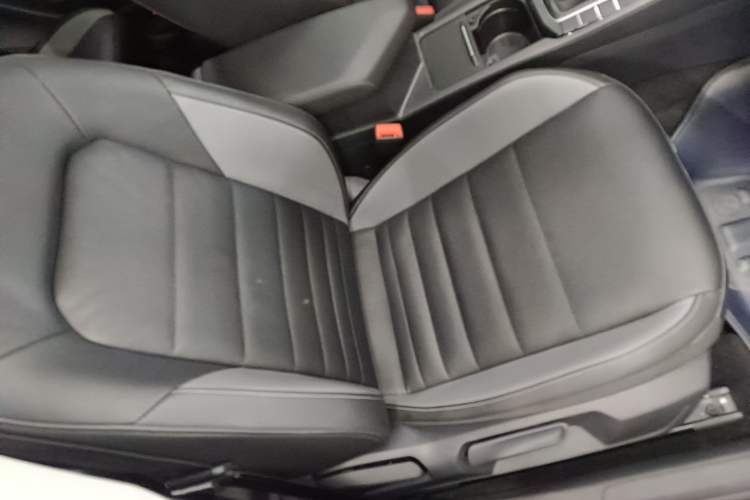 Used Volkswagen Sagitar 2021 200TSI DSG Comfort Connect Edition Right Front Seat