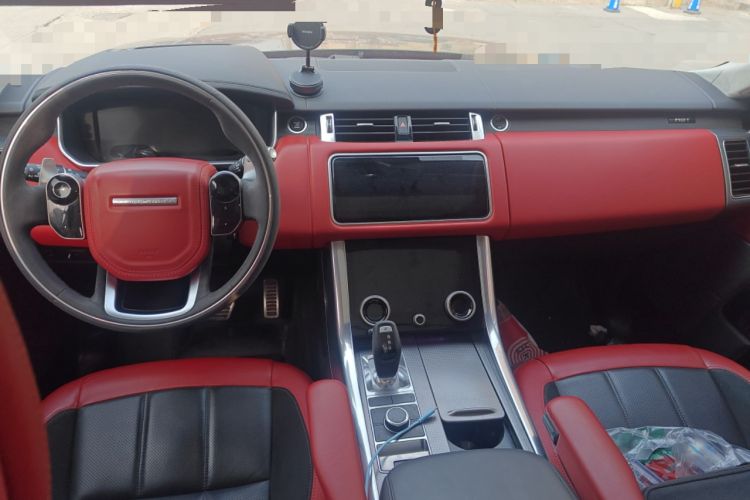 Used Land Rover Range Sport 2020 3.0 L6 HST Center Console