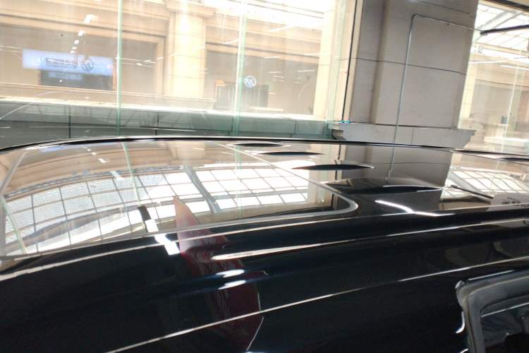 Used VOYAH Dream 2025 EV Four-Wheel Drive Flagship Kunpeng Edition