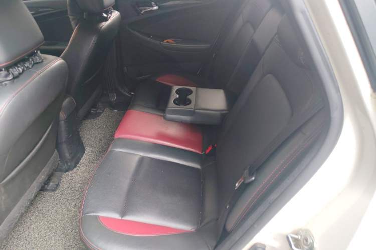 Used Changan Eado 2015 1.6L Automatic Junku Model China IV Standard