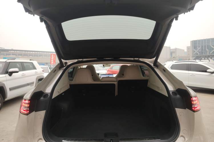 Used Hima Luxeed R7 2025 Range-Extended Version 251 km Max