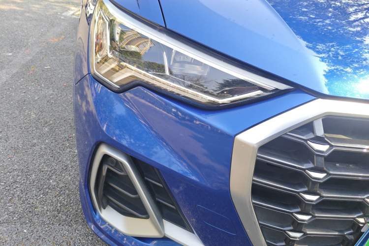 Used Audi Q3 2019 35 TFSI Fashion Dynamic Model