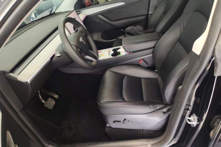 Used Tesla Model Y 2023 Rear-Wheel-Drive Version Left Front Seat