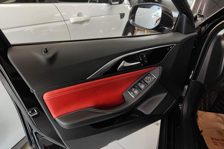 Used Infiniti QX30 2017 2.0T Four-Wheel Drive Fashion Edition
