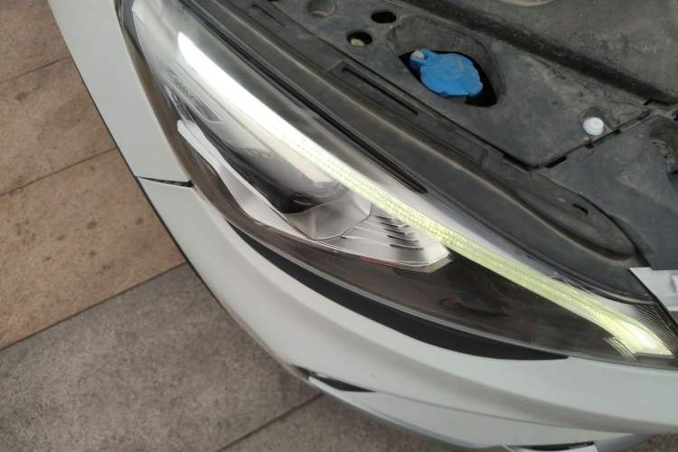 Used Geely Auto Emgrand GS 2019 1.4T CVT Edition Right Front Headlight