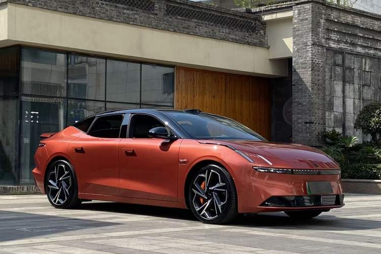 Used Lynk & Co Z10 2025 95 kWh 702 km All-Wheel Drive Intelligent Driving Ultra
