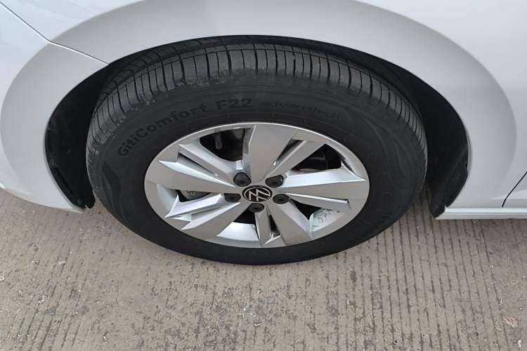 Used Volkswagen Polo 2023 Revised Plus 1.5L Automatic Panoramic Enjoyment Edition Left Front Wheel Hub