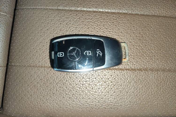 Used Mercedes-Benz E-Class 2020 Facelift E 260 L
