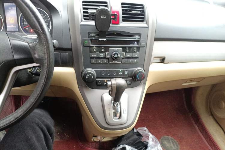 Used Honda CR-V 2010 2.0L Automatic Four-Wheel Drive Classic Edition Audio And AC Panel