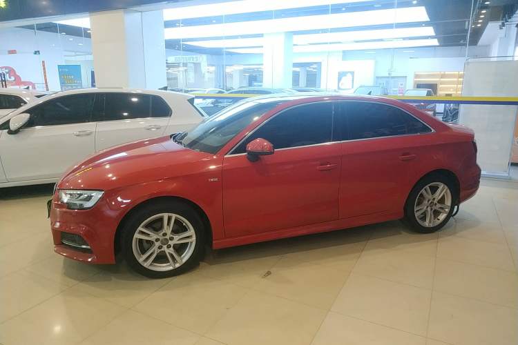 Used Audi A3 2019 Limousine 35 TFSI Fashion Edition China V standard
