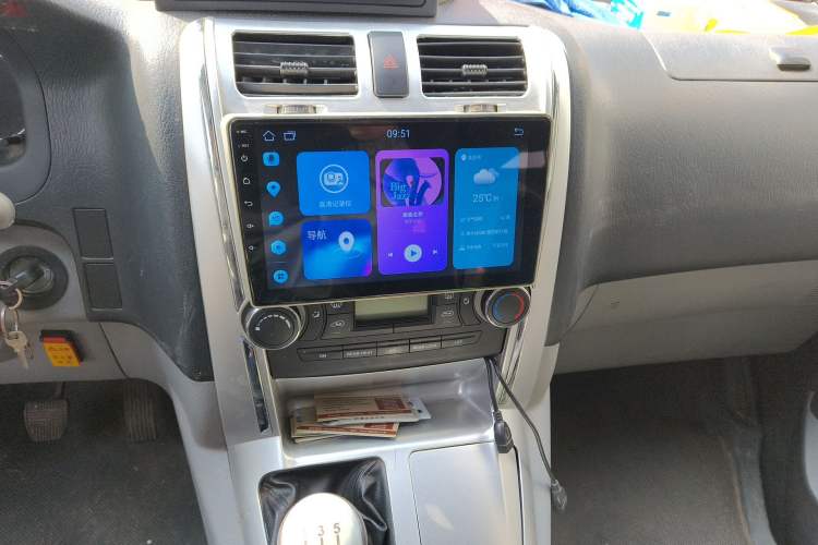 Used Foton Scenic G5 2022 2.0L Gasoline Commercial Version Open-Window 10-Seater 1TZS Audio And AC Panel