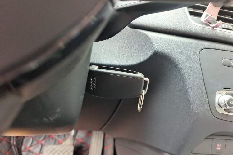 Used Audi Q3 2018 35 TFSI Fashion Edition Collector's Model
