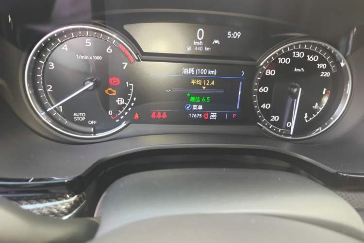 Used Cadillac XT5 2022 2.0T Four-Wheel Drive Luxury Version (Hummingbird Edition) Odometer Close Up