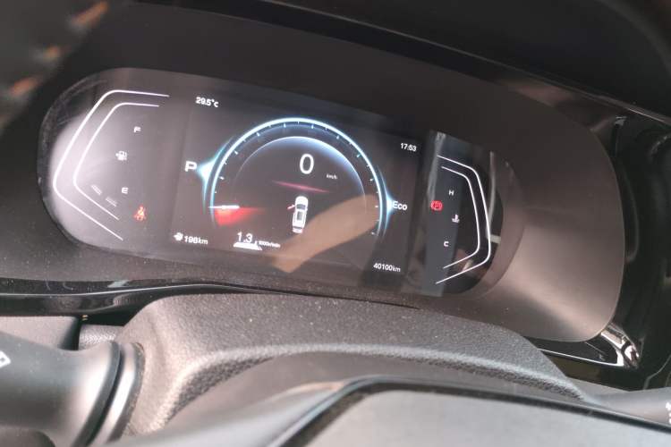 Used CHANGAN OSHAN X7 PLUS 2023 Enjoy Edition 1.5T Automatic Prestige 7-Seater Instrument Cluster