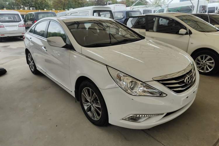 Used Hyundai Sonata 2015 Classic 2.0L Automatic Luxury Edition

